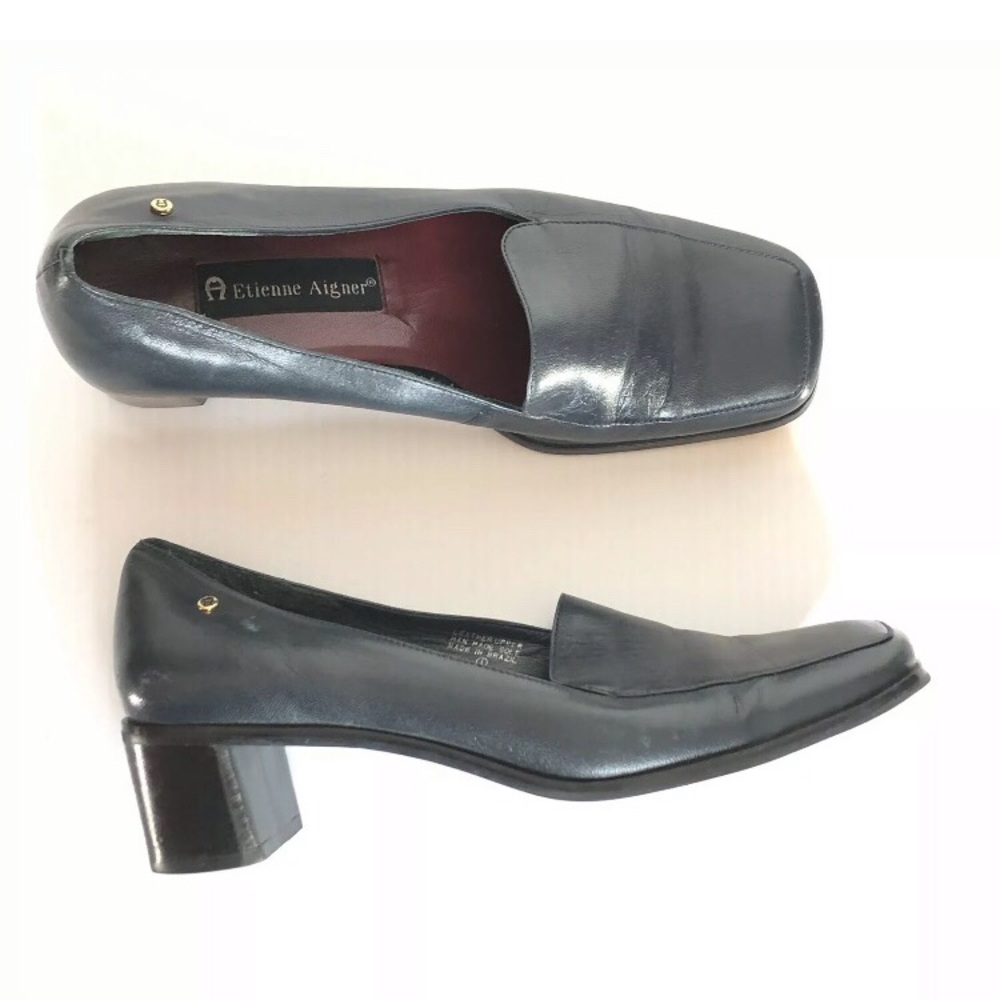 Etienne Aigner navy blue "STATUS" career pump